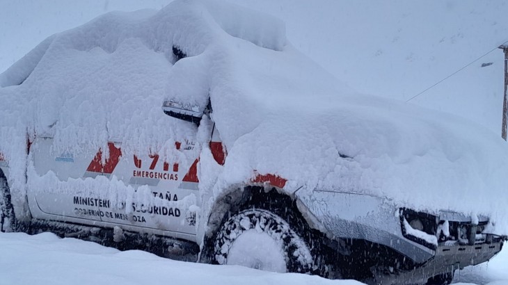 Dependiendo de las nevadas, este sábado podría rehabilitarse el Paso Libertadores