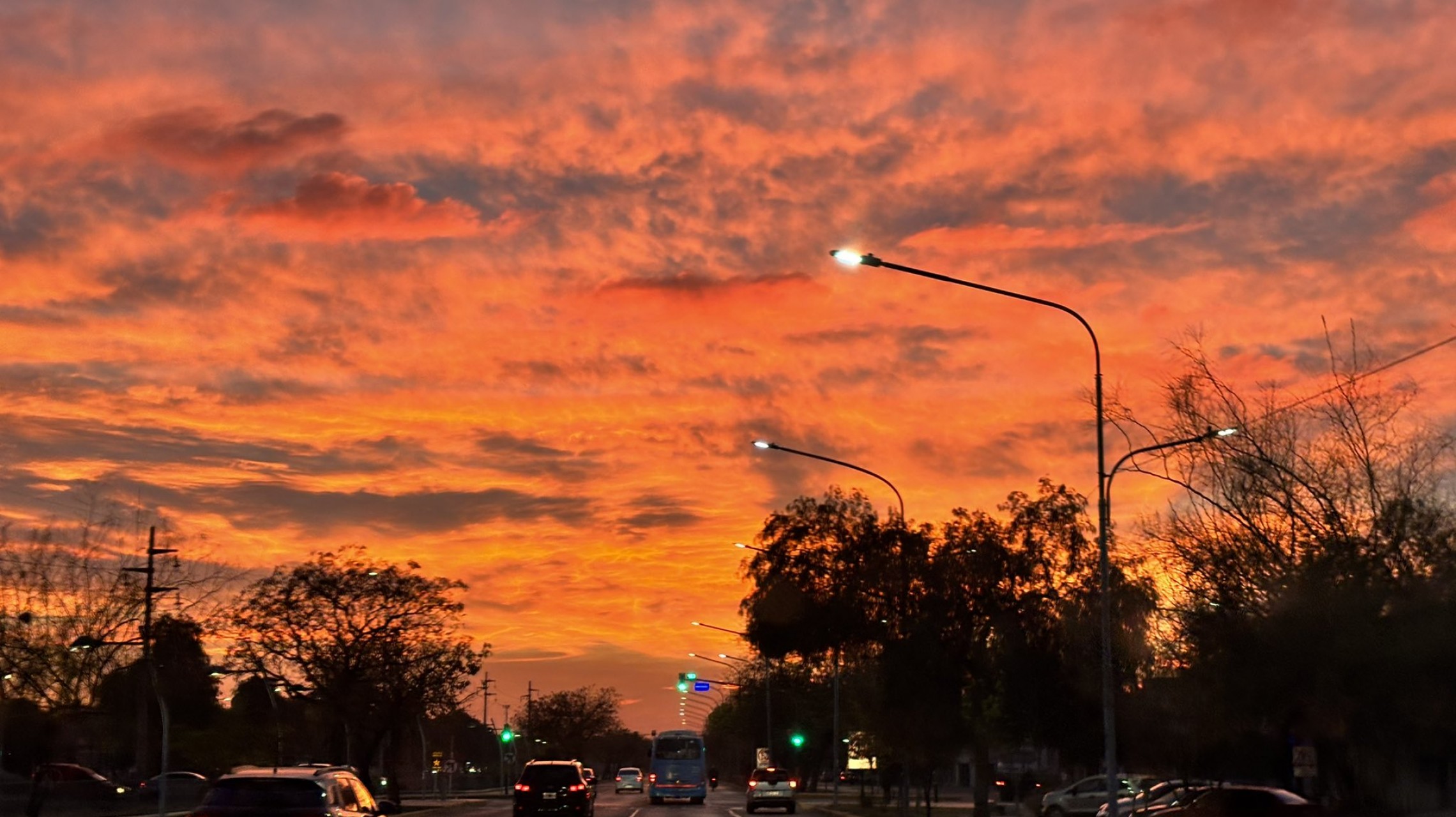 Zonda débil, aumento de nubosidad y lluvias en la cordillera mendocina para hoy