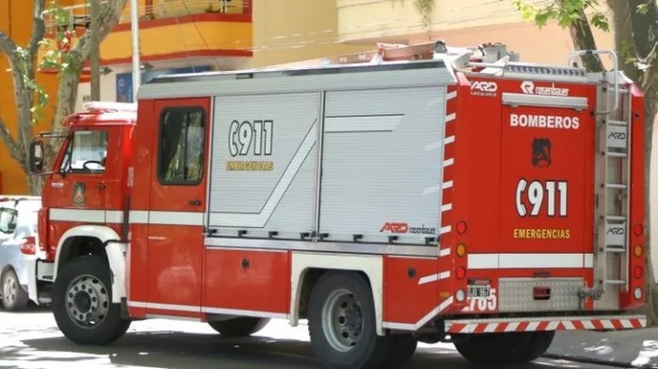Impactante incendio en Maipú: pérdidas casi totales en una empresa de pallets