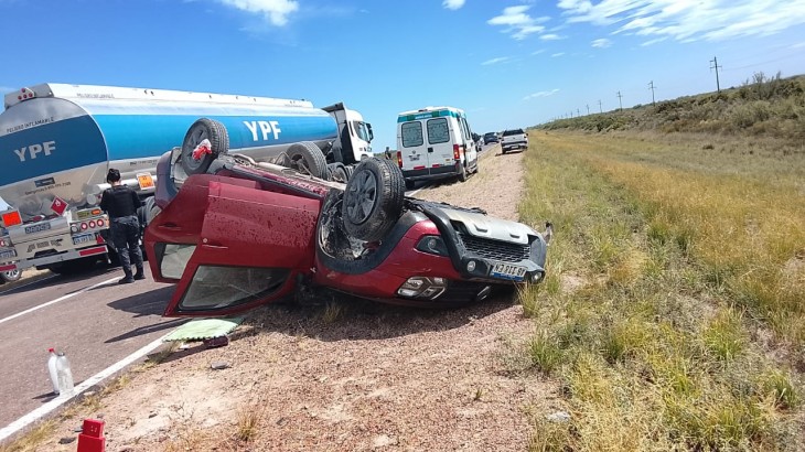 Violento vuelco en la Ruta 143: tres heridos fueron trasladados al hospital de General Alvear